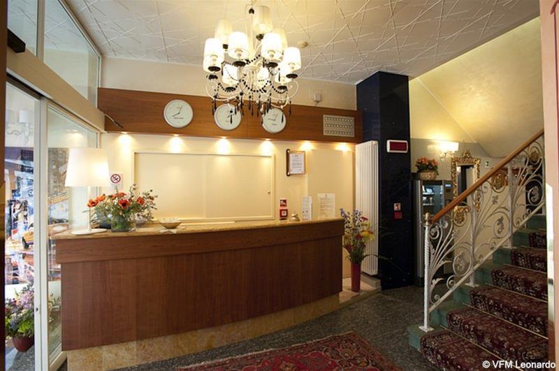 Hotel Boston Милан Интерьер фото